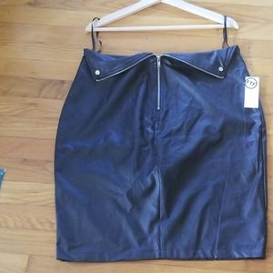 FTF PU MOTO SKIRT